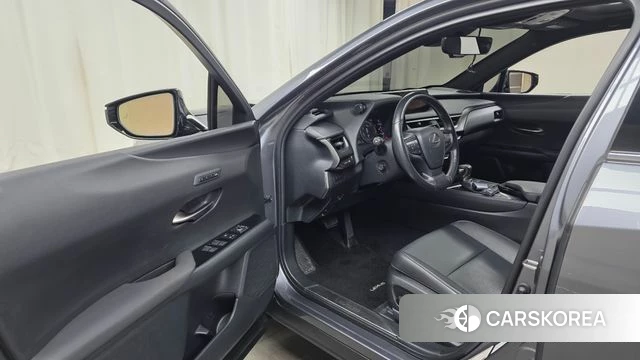 Lexus UX250h id 4390227 из Кореи 31