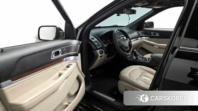 Ford Explorer id 3808377 из Кореи 20