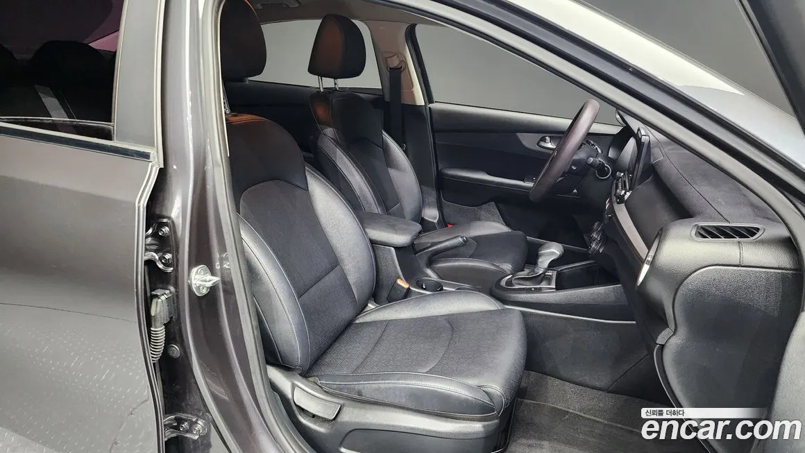 Kia Come New K3 id 1878825 из Кореи 15