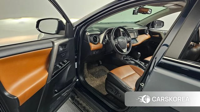 Toyota RAV4 id 4390521 из Кореи 33