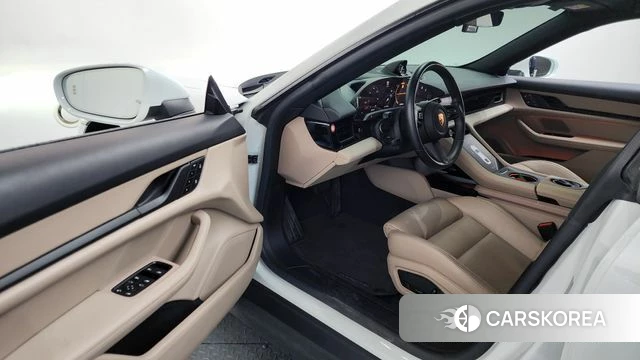 Porsche Taycan id 3806312 из Кореи 20