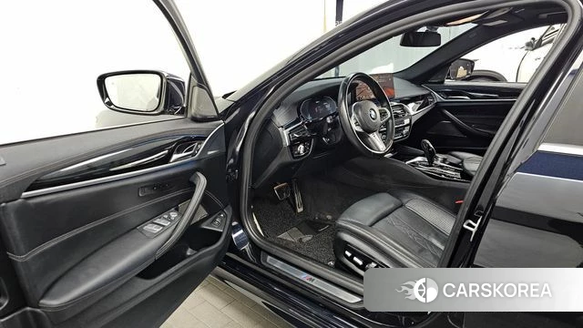 BMW 5 Series (G30) id 4445729 из Кореи 34