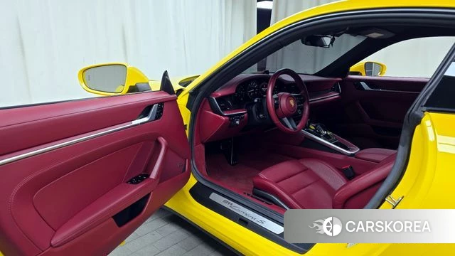 Porsche 911(992) id 3812908 из Кореи 20