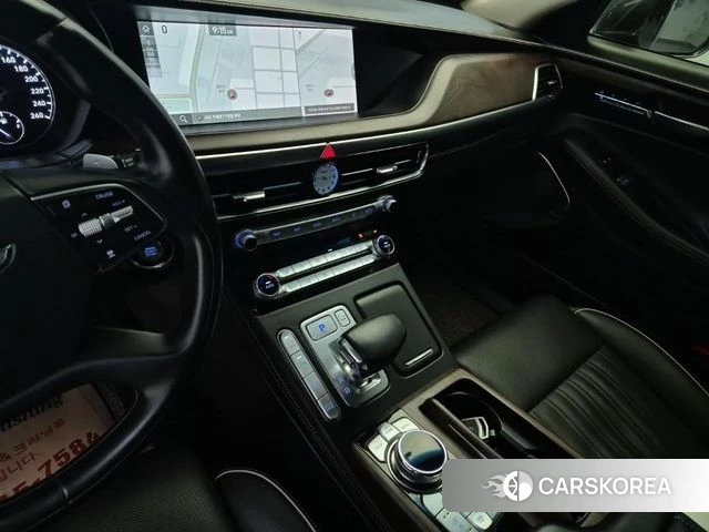 Genesis G90 id 3853182 из Кореи 18