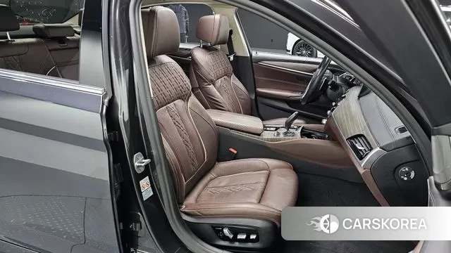 BMW 5 Series (G30) id 3379788 из Кореи 20