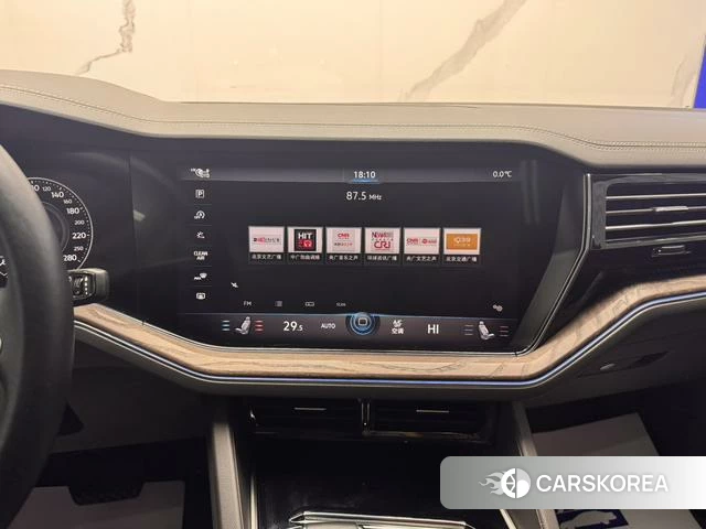 Volkswagen Touareg id 4258001 из Китая 20