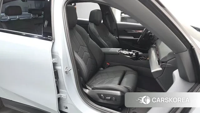 BMW 5 Series (G60) id 3471833 из Кореи 21