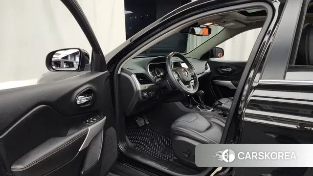 Jeep Cherokee (KL) id 3145251 из Кореи 20