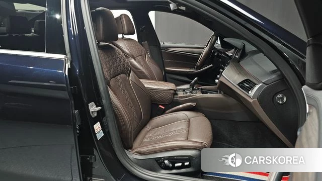 BMW 5 Series (G30) id 3808343 из Кореи 20