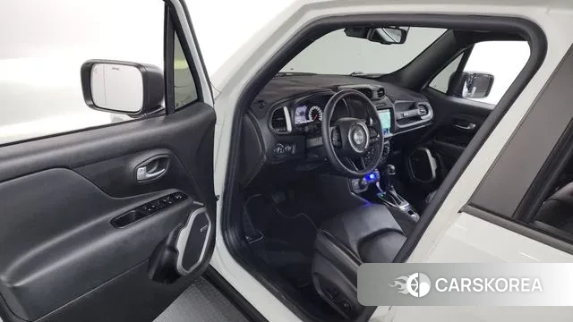 Jeep Renegade id 3534962 из Кореи 20