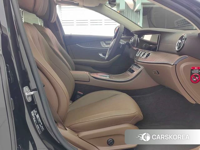 Mercedes-Benz E-class id 4353083 из Китая 16
