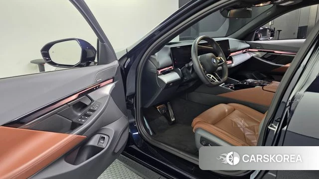 BMW i5 (G60) id 4408250 из Кореи 38
