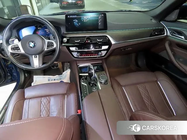 BMW 5 Series (G30) id 3384961 из Кореи 20