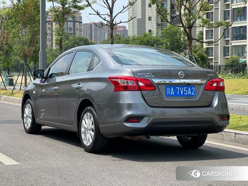 Nissan Sylphy id 4479257 из Китая 18