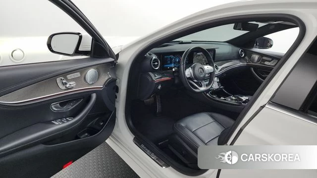 Mercedes-Benz E-Class W213 id 4530514 из Кореи 34