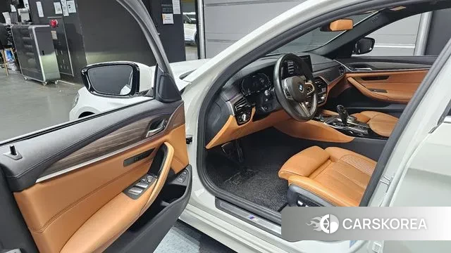 BMW 5 Series (G30) id 3390966 из Кореи 20