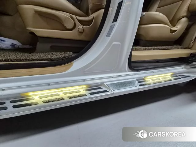 Kia The New Carnival id 3889426 из Кореи 16