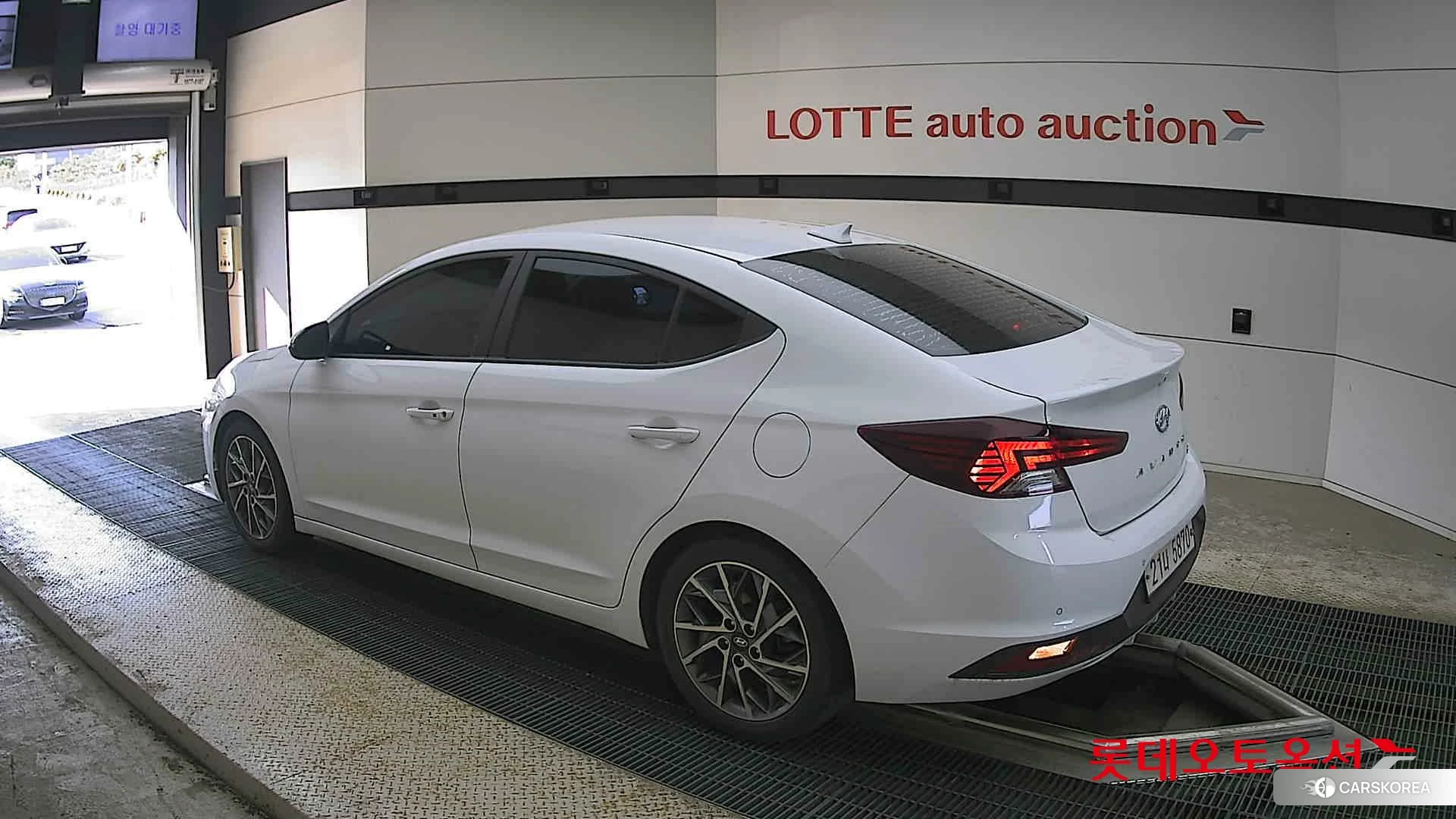 Hyundai Avante id 4289404 из Кореи 37