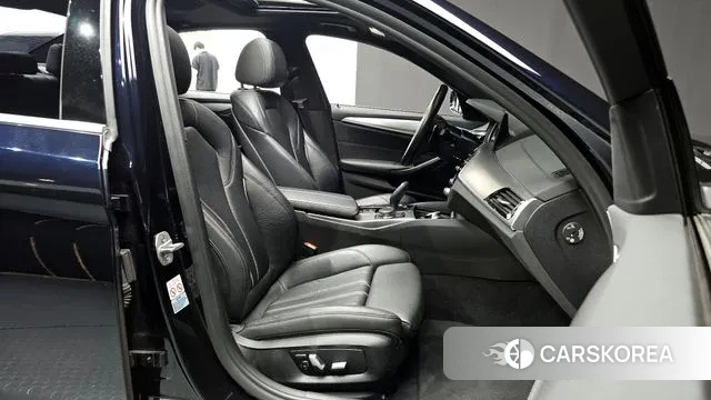 BMW 5 Series (G30) id 3060962 из Кореи 20