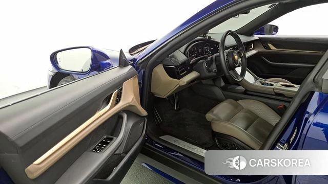 Porsche Taycan id 3839788 из Кореи 20