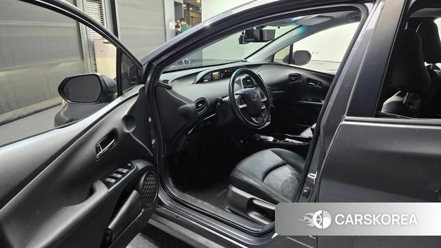 Toyota Prius 4th Generation id 3911884 из Кореи 20