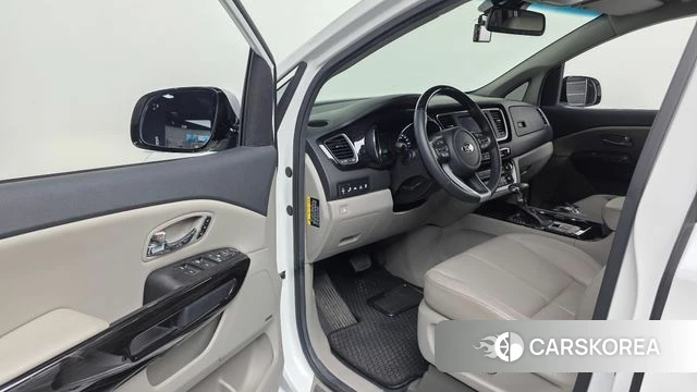 Kia The New Carnival id 4658390 из Кореи 32