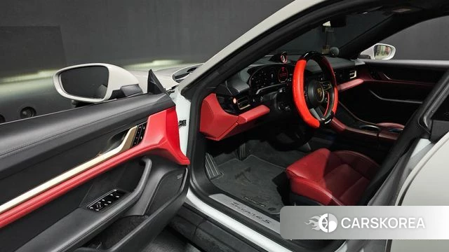 Porsche Taycan id 4187599 из Кореи 20