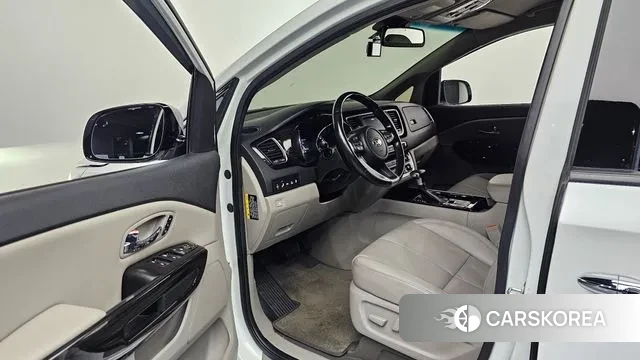 Kia The New Carnival id 3601836 из Кореи 20