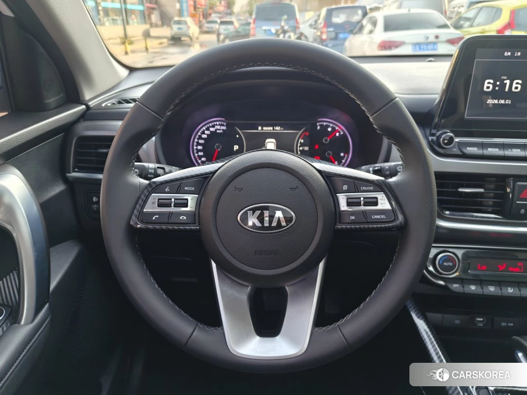 Kia Sportage id 4452976 из Китая 14