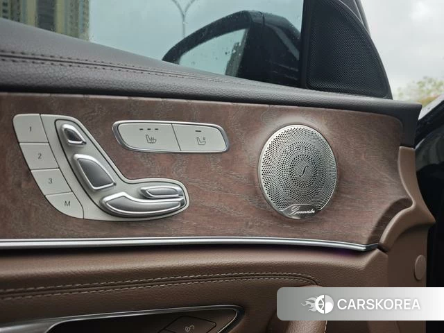 Mercedes-Benz E-class id 4279011 из Китая 12