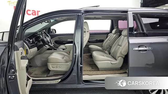 Kia The New Carnival id 3748233 из Кореи 20