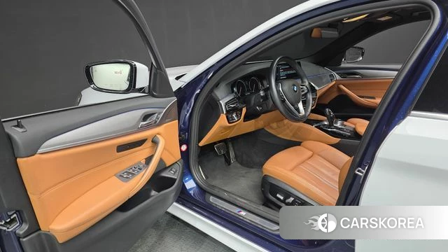 BMW 5 Series (G30) id 3853883 из Кореи 20