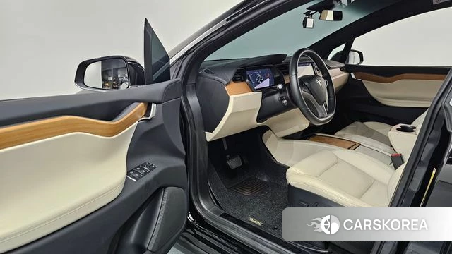 Tesla Model X id 4647106 из Кореи 34