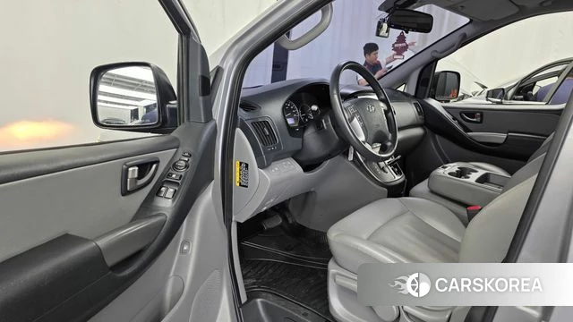 Hyundai The New Grand Starex id 4568791 из Кореи 30