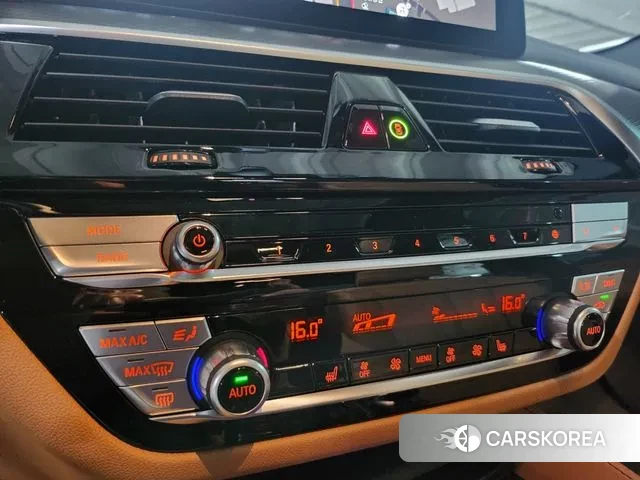 BMW 5 Series (G30) id 3338725 из Кореи 20