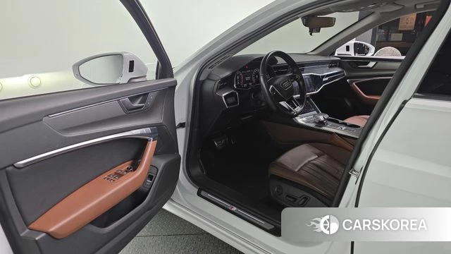 Audi A6 (C8) id 4530178 из Кореи 33
