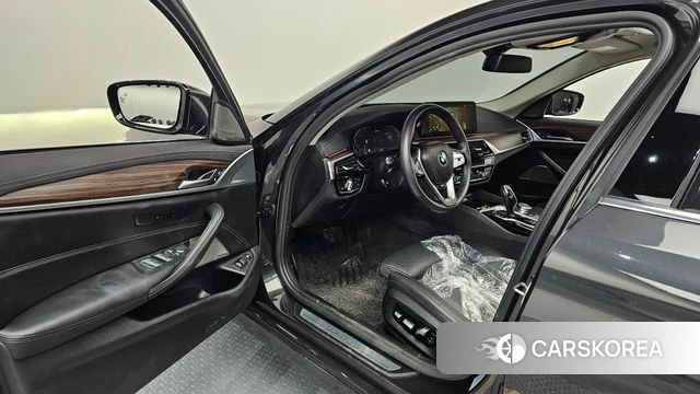 BMW 5 Series (G30) id 3865820 из Кореи 20