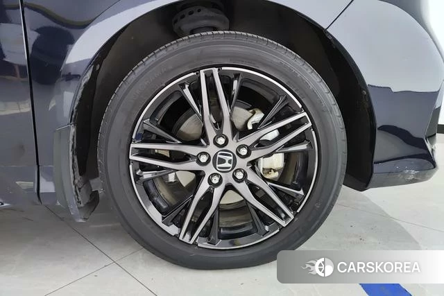 Honda Odyssey id 3840621 из Китая 17
