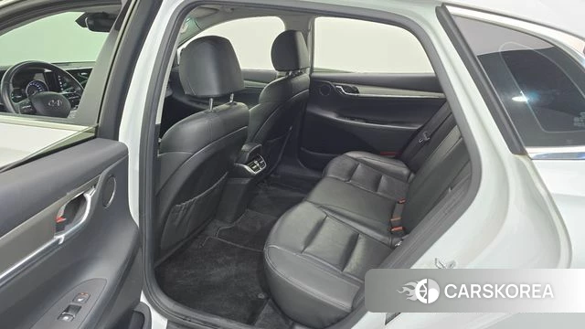Hyundai The New Grandeur IG id 4702100 из Кореи 32
