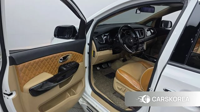 Kia All New Carnival id 4785968 из Кореи 31