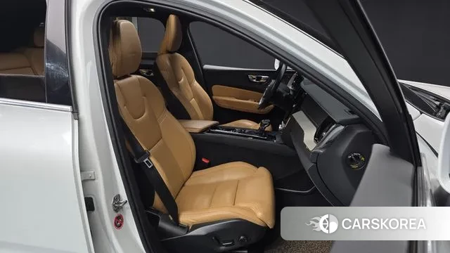 Volvo XC60 second Generation id 3703582 из Кореи 20