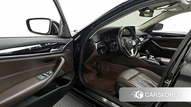 BMW 5 Series (G30) id 3954548 из Кореи 20