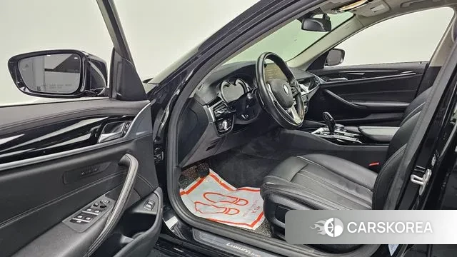 BMW 5 Series (G30) id 3748739 из Кореи 20