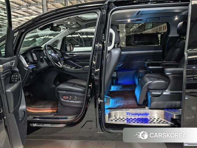 GAC Trumpchi Trumpchi M8 id 4182624 из Китая 22