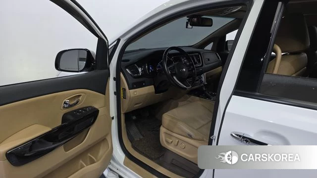 Kia The New Carnival id 4339292 из Кореи 20