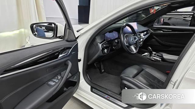 BMW 5 Series (G30) id 4894082 из Кореи 32