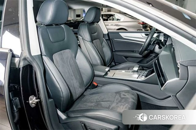 Audi A7L id 3857657 из Китая 22