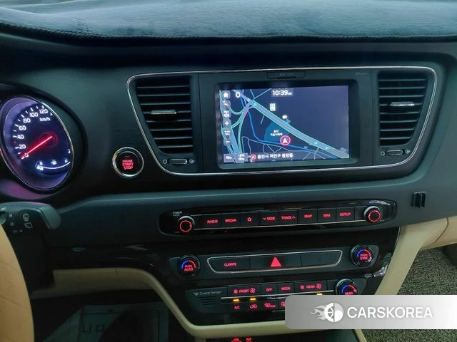 Kia All New Carnival id 4610557 из Кореи 20