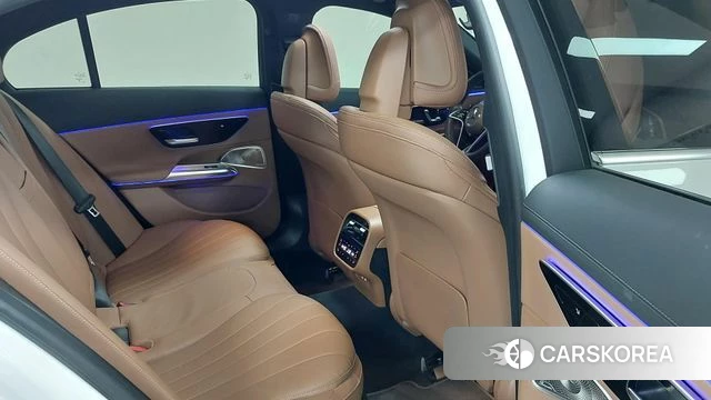 Mercedes-Benz E-Class W214 id 4308221 из Кореи 20
