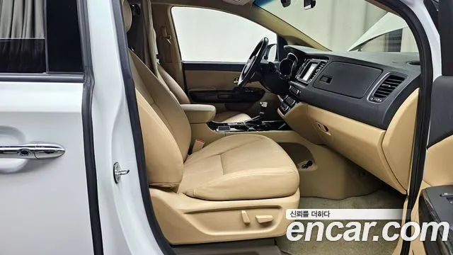 Kia The New Carnival id 2366925 из Кореи 20